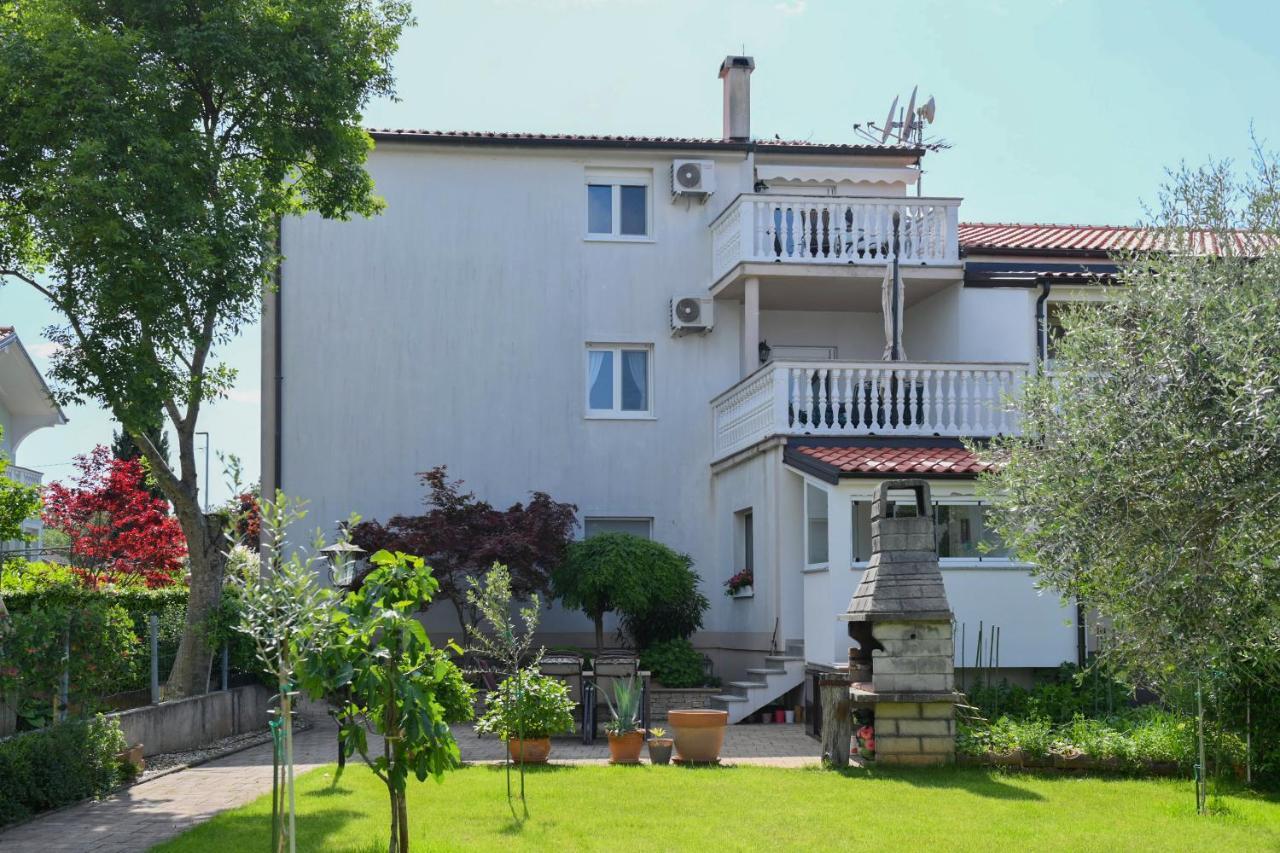 Apartments Basic Sveti Anton 88 Malinska Eksteriør bilde